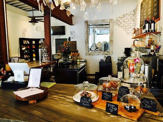 The Green Pineapple Cafe